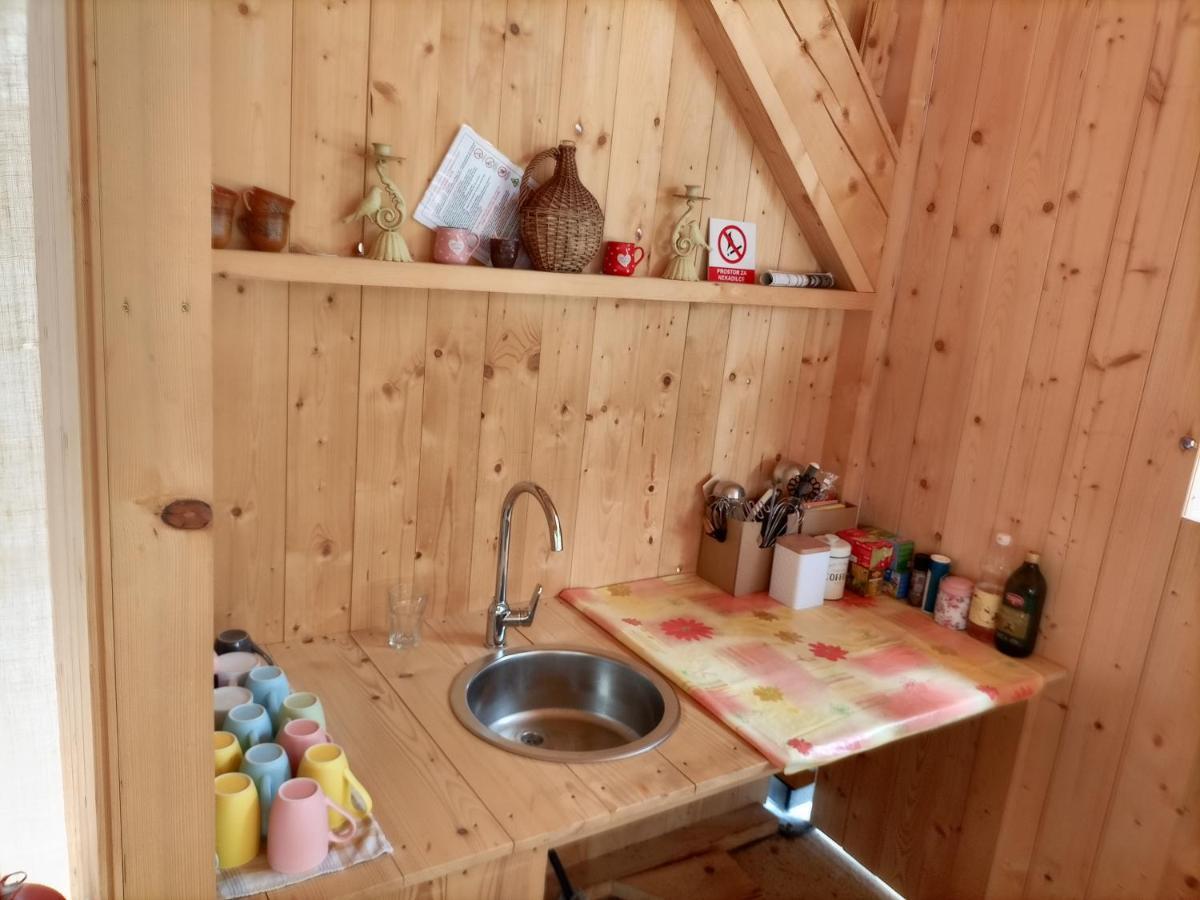 Отель Kamp Beli Gaber Stari Trg pri Lozu Экстерьер фото